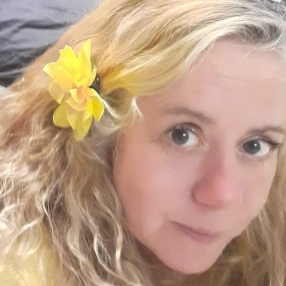 Meet your Posher, Jennifer - Picture 5 of 7